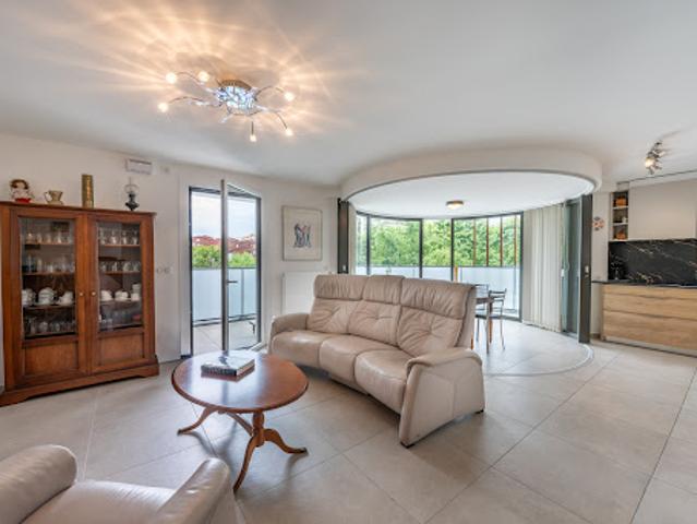 Appartement contemporain avec terrasse