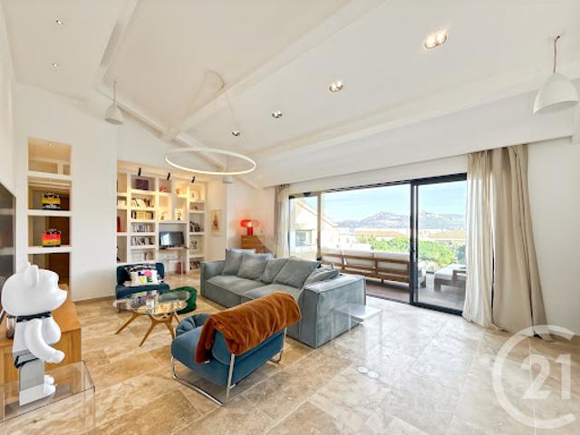 Appartement contemporain avec terrasse
