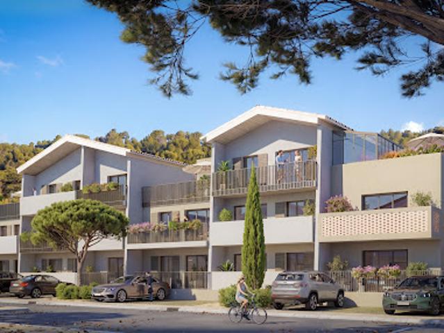 Appartement contemporain avec terrasse en bord de mer