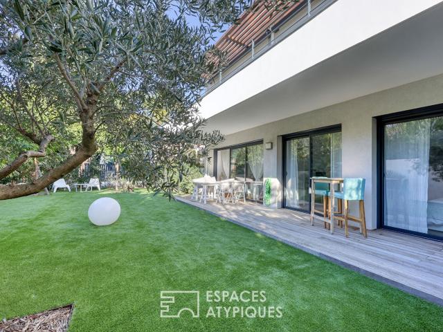 Appartement contemporain en rez de jardin