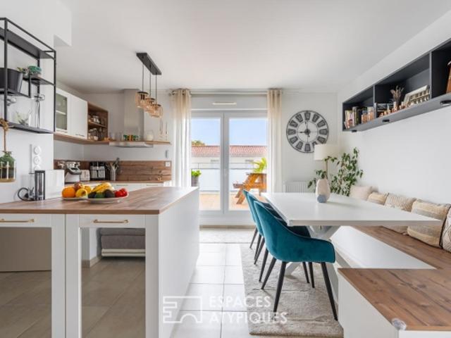 Appartement contemporain et sa terrasse suspendue aux Sorinières