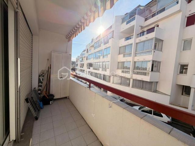 Appartement coeur de ville 2 pièces 36m2 avec Parking