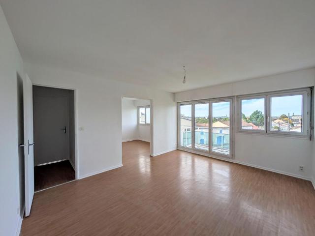 Appartement Cognac 4 pièce s 90 m2 Référence 424997