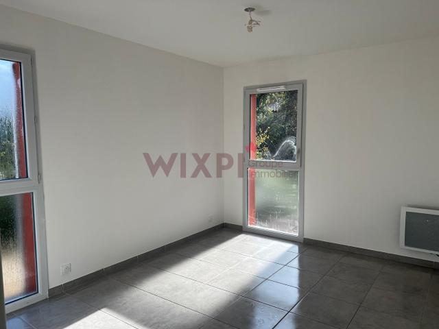 Appartement Cogolin T3 de 54,20m² avec balcon et garage, Cogolin