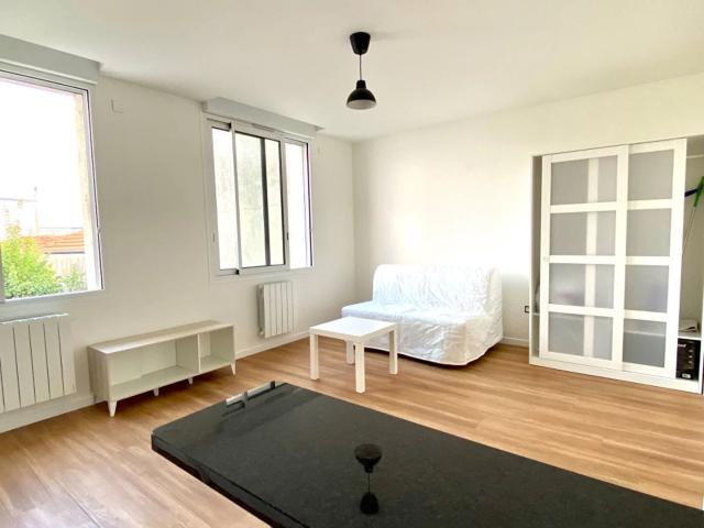 Appartement Colombes 1 pièce s 22.64 m2