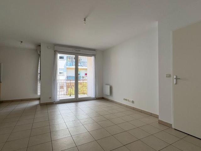 Appartement Corbeil Essonnes 2 pièce s 44 m2