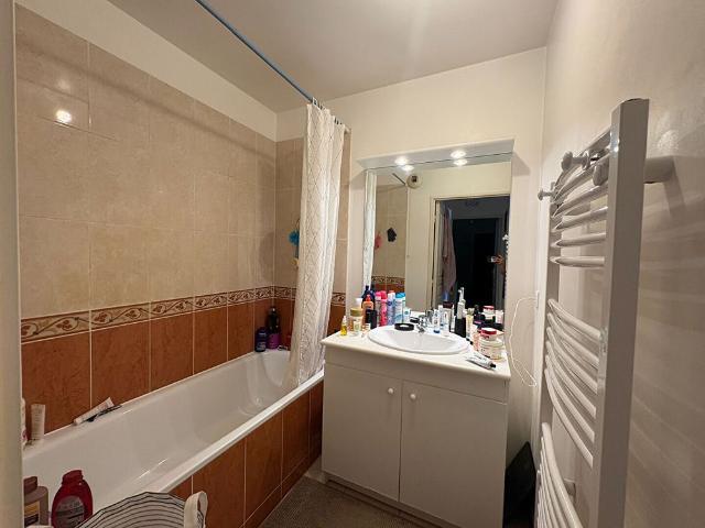 Appartement Corbeil Essonnes 3 pièce s 63.17 m2