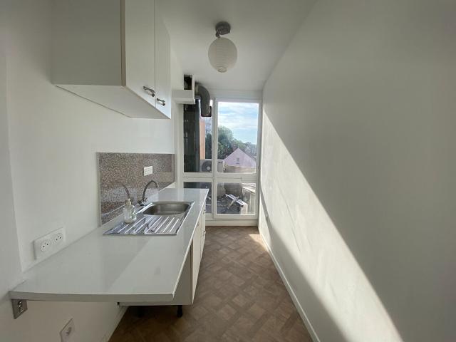 Appartement Corbeil Essonnes 3 pièce s 64 m2