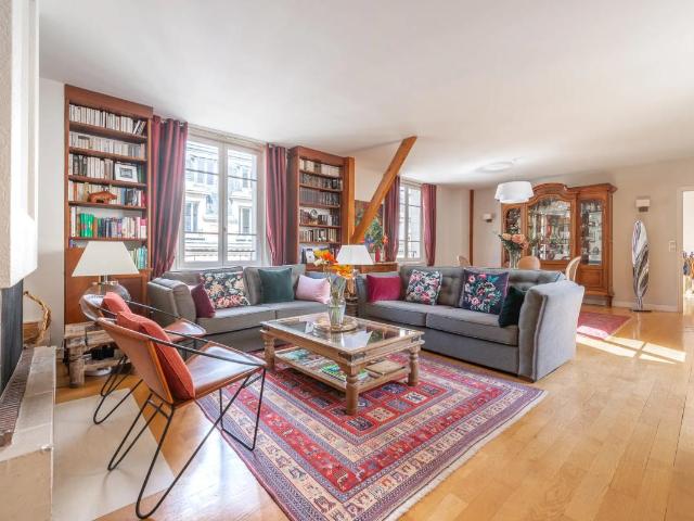 Appartement lumineux et spacieux centre Reims
