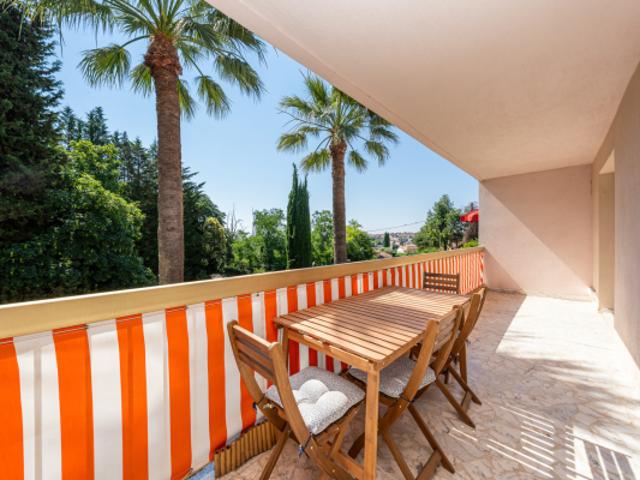 APPARTEMENT COUP DE COEUR ! DERNIER ETAGE PETITE RESIDENCE