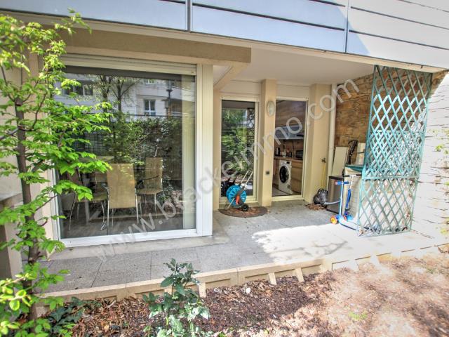 Appartement Courbevoie 2 pièces meublé avec terrasse et jardin