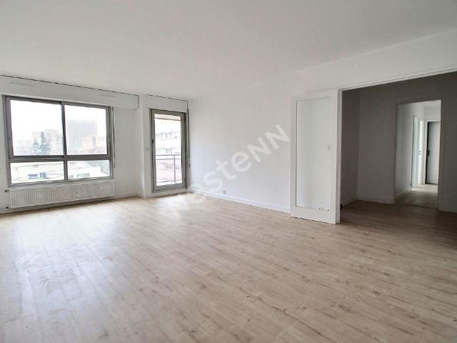 Appartement Courbevoie 3 pièces 77.04 m2