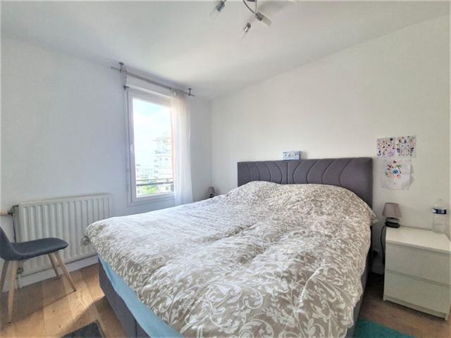 Appartement Courbevoie 4 pièce s 78 m2+ Balcon+Parking +Cave