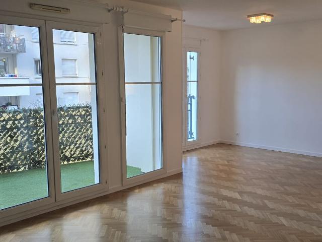 Appartement Courbevoie 4 pièce s 103 m2