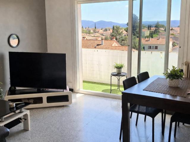 Appartement Cuers 3 pièce s 59 m2