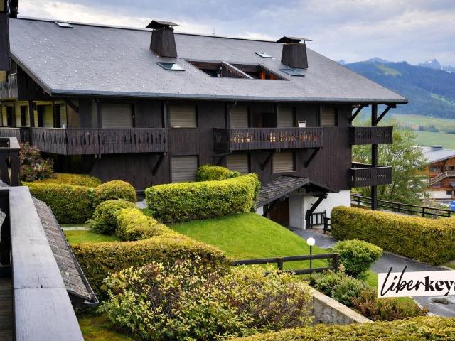 Appartement d’exception 6 pièces en rez de jardin 173 m² –. 173m² Megève