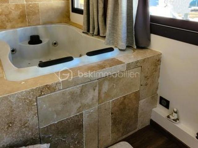 ? APPARTEMENT D’EXCEPTION AVEC SPA PRIVATIF – LA FOUX D’ALLOS – ESPACE LUMIÈRE