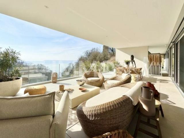 Appartement dexception avec vue lac et prestations haut de gamme