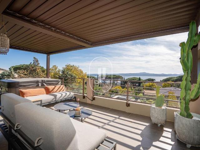 Appartement d’exception avec vue mer panoramique à vendre à. 126m² Sainte Maxime