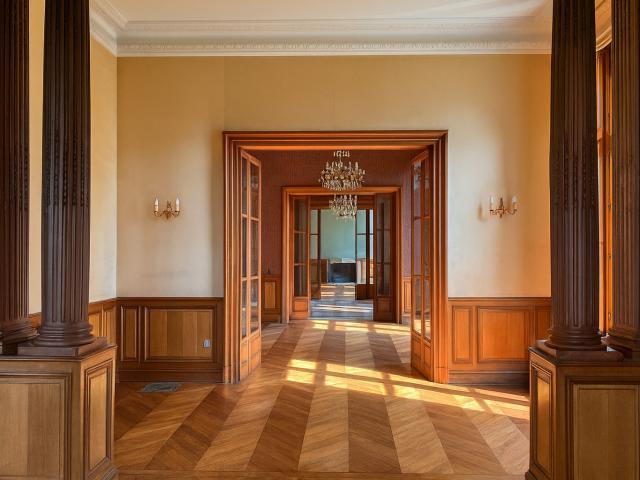 Appartement d’exception dans château XVIIIe – 629 m² – Parc privatif – Mûrs Erigné