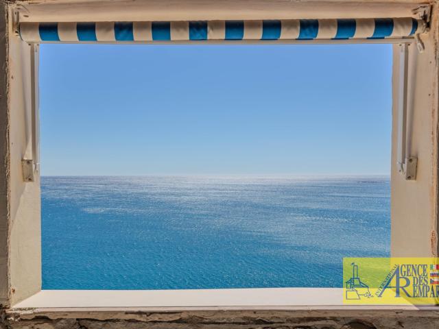 Appartement d’exception sur les Remparts d’Antibes, en derni. 66m² Antibes
