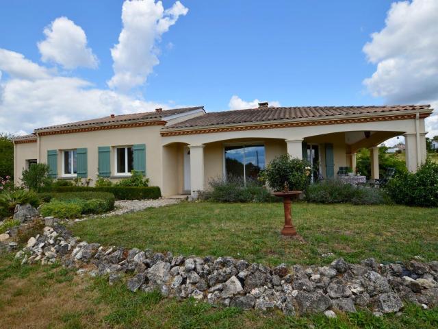 Appartement d’un étage 120m² Duras