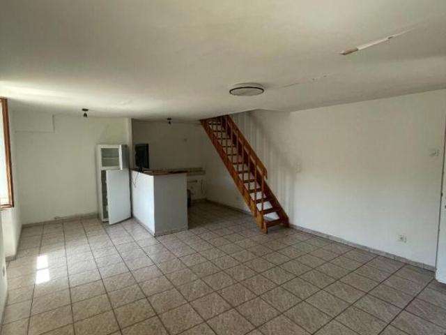 Appartement Dampierre Sur Salon 2 pièce s