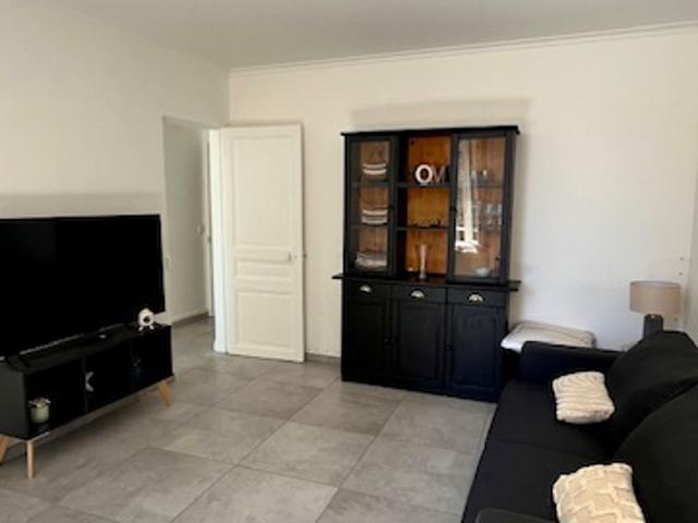 Appartement dans le centre de Milly la Forêt