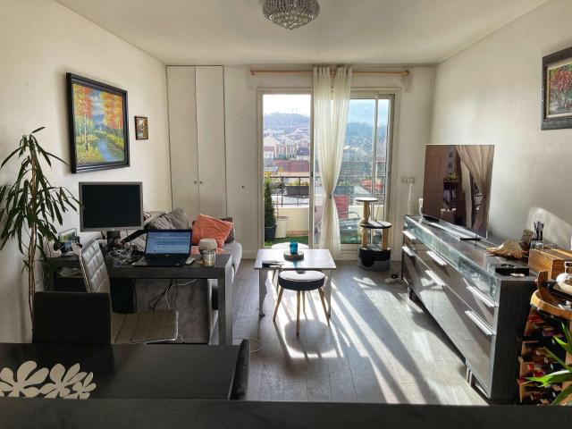 Appartement dans petite copropriété de standing