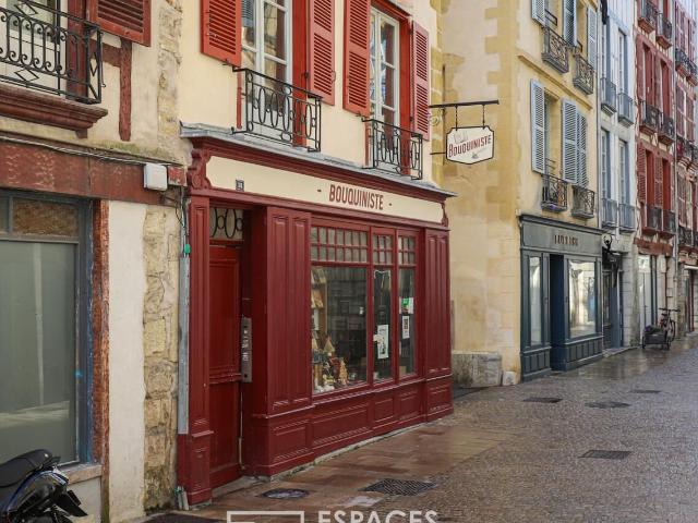 Appartement dans un écrin d'histoire et modernité au coeur d. 28m² Bayonne