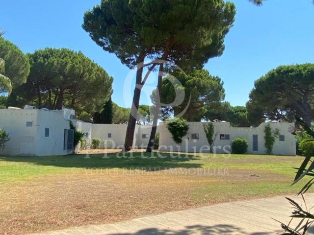 Appartement dans une résidence de vacances au bord de la mer