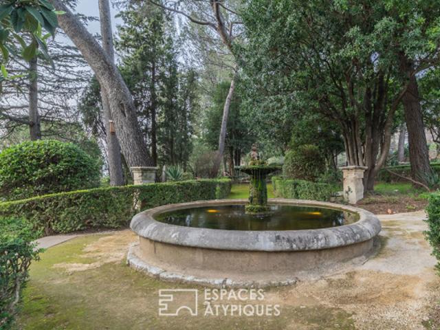 Appartement d'architecte au coeur d'un magnifique jardin à la française