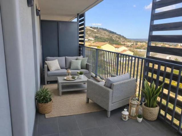 T2 moderne avec terrasse à Narbonne