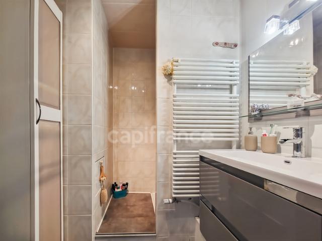 Appartement de 49 m² 1 chambre à CHENOVE 21