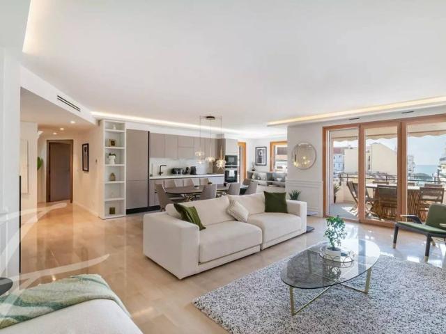 Appartement de prestige de 134 m2 en location Cannes, Provence Alpes Côte d'Azur