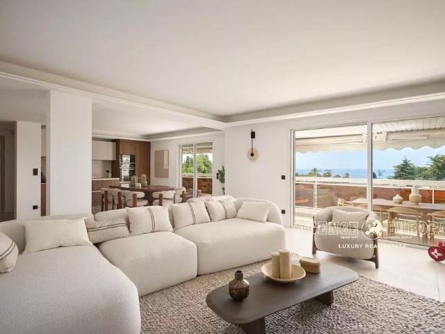 Appartement de 4 chambres de luxe en vente à Cannes, France