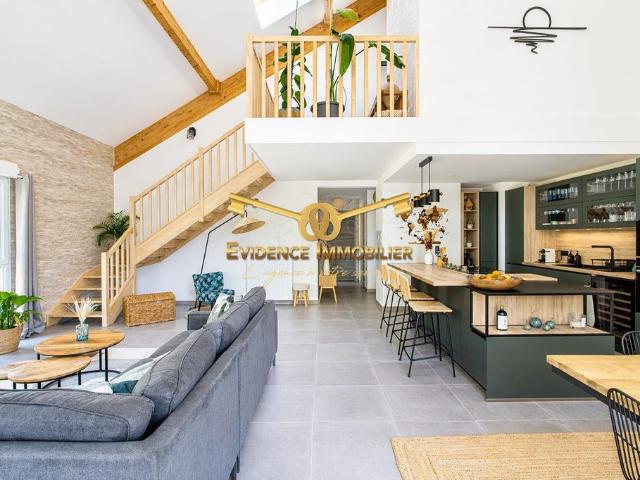 Appartement de 4 chambres de luxe en vente à Gilly sur Isère, France