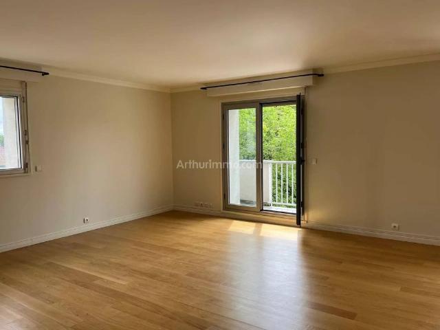 Appartement de 4 chambres de luxe en vente à Joinville le Pont, France