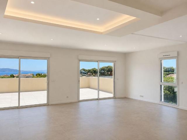 Appartement de 4 chambres de luxe en vente à La Ciotat, France