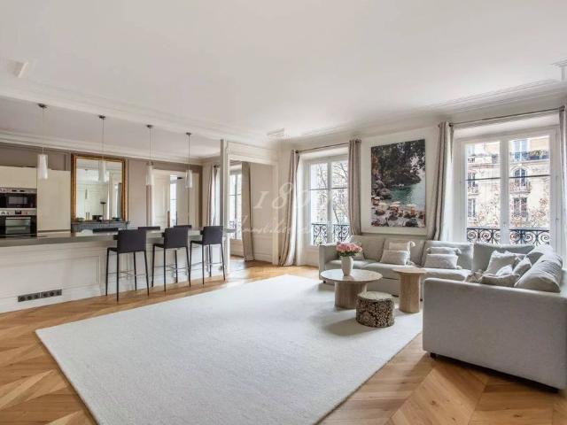 Appartement de 4 chambres de luxe en vente à Monceau, Courcelles, Ternes, Paris, Île de France