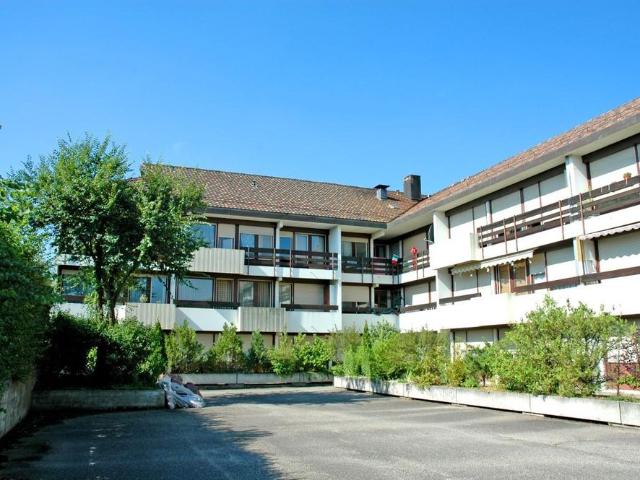 Appartement de 4 pièces au 2ème étage. 57 m2 environ