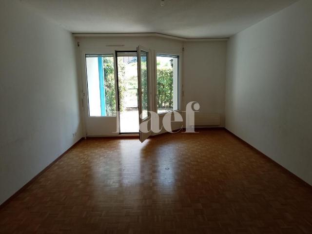 Appartement de 4 pièces au rez de chaussée