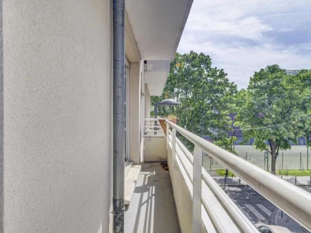 Appartement lumineux de 80m² avec balcon, Saint Ouen