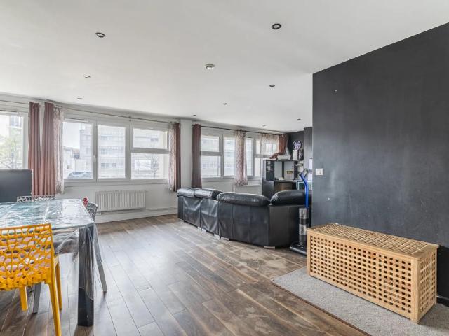 Spacieux T4 de 103 m² avec balcon à Villejuif