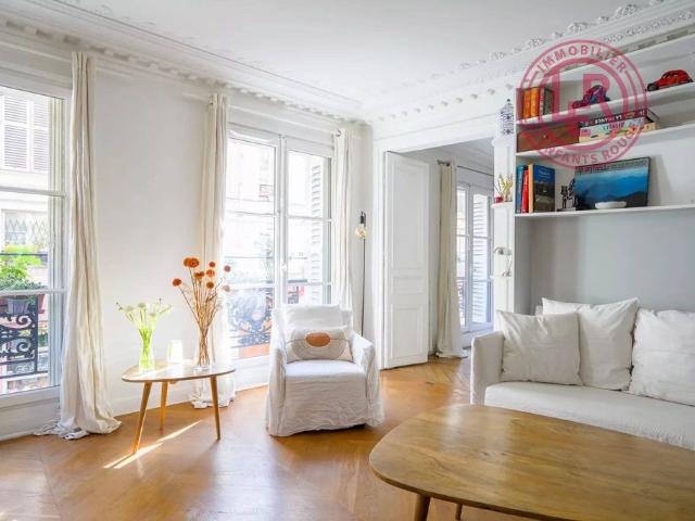Appartement de 4 pièces de luxe à Canal Saint Martin, Château d’Eau, Porte Saint Denis, Paris, Île de France