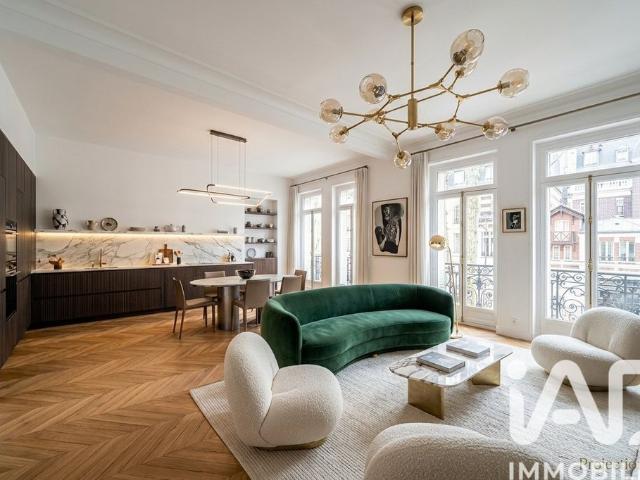 Appartement de 4 pièces de luxe à Tour Eiffel, Invalides – Ecole Militaire, Saint Thomas d’Aquin, France