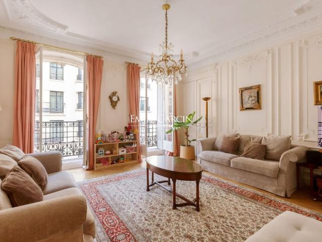 Appartement de 4 pièces de luxe à Tour Eiffel, Invalides – Ecole Militaire, Saint Thomas d’Aquin, Paris, Île de France