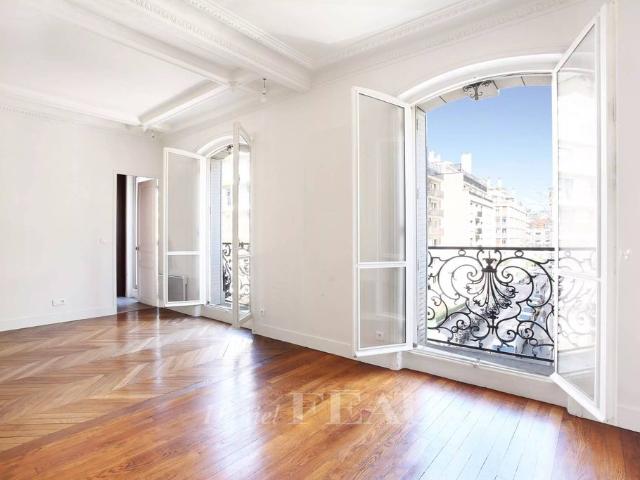 Appartement de 4 pièces de luxe en location à Monceau, Courcelles, Ternes, France
