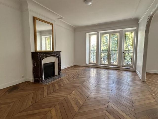 Appartement de 4 pièces de luxe en location à Monceau, Courcelles, Ternes, Paris, Île de France