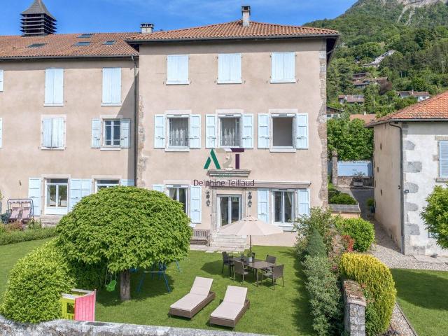 Appartement de 4 pièces de luxe en vente à Corenc, France